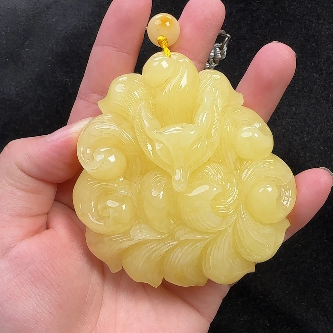 蜜蜡未镶嵌珠宝奇石