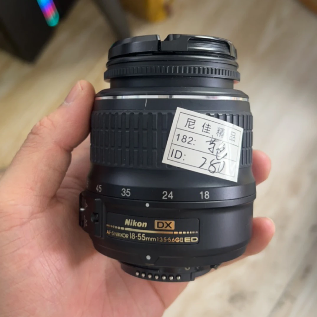 9新 Nikon/尼康 卡口 二手单反相机/镜头（无配件）