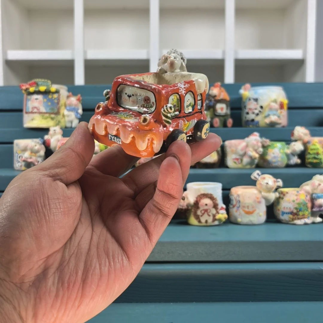 红色兔子 小车 手绘多肉花盆