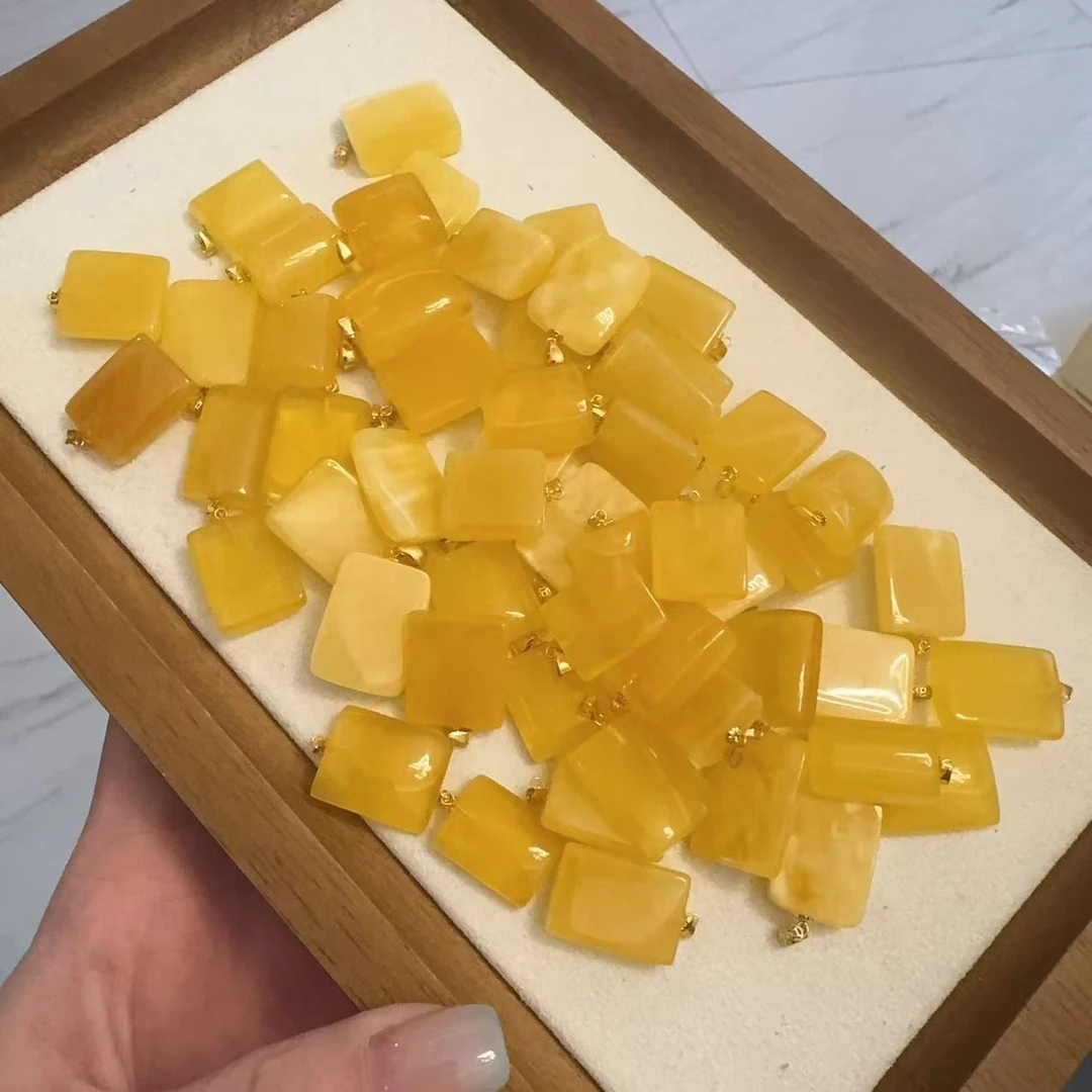 蜜蜡无事牌18k金扣头「多样性发」