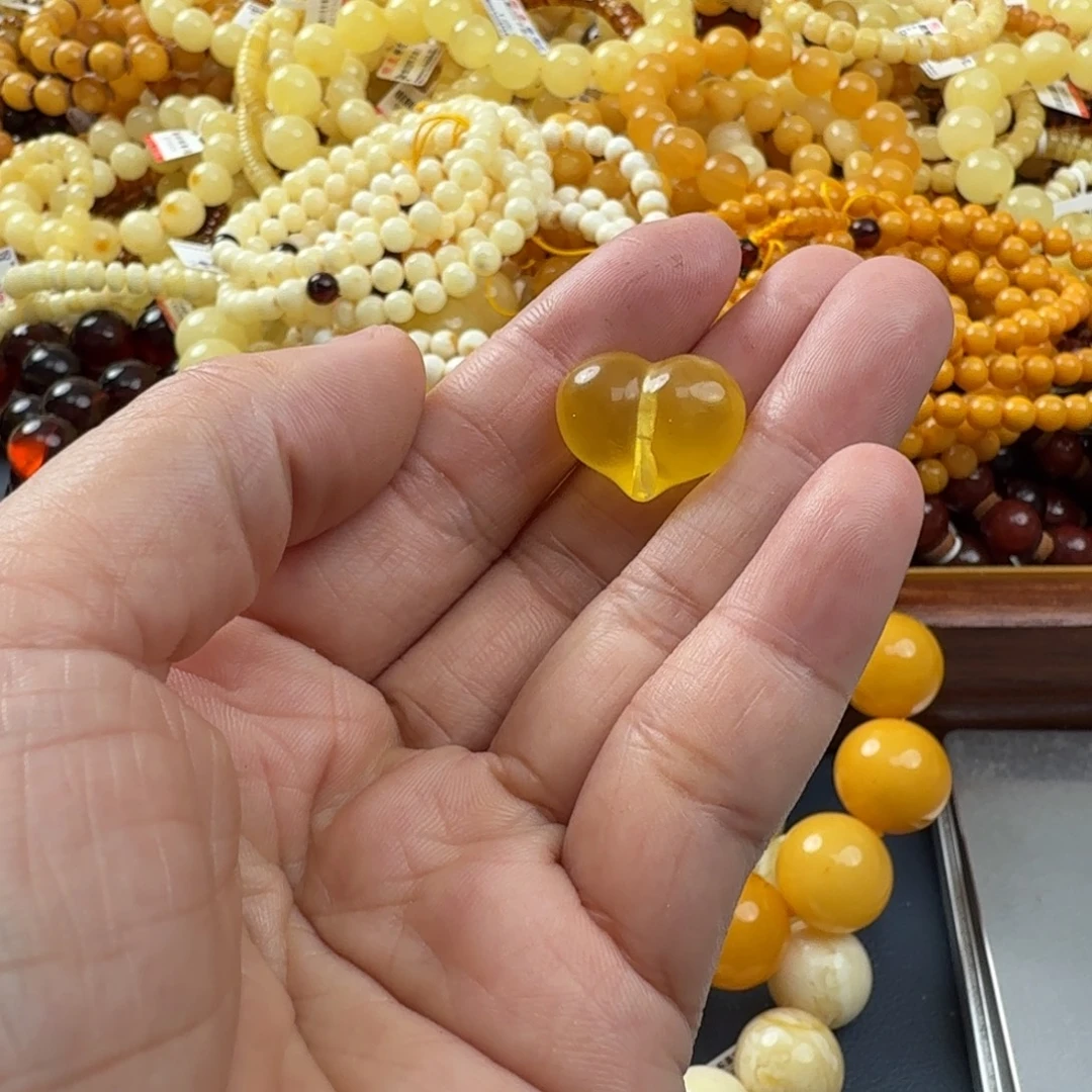 琥珀未镶嵌珠宝奇石