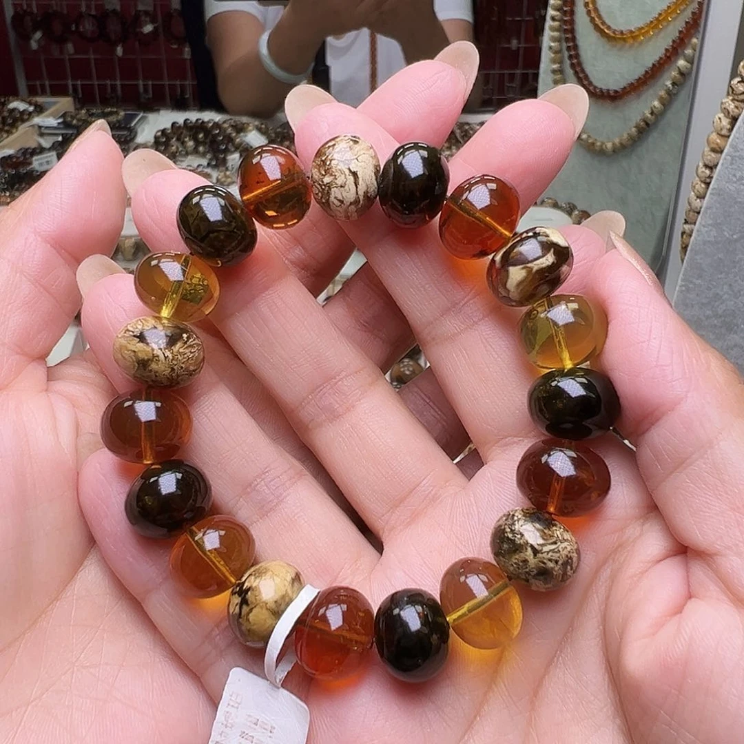 未镶嵌琥珀裸石东****司抚顺琥珀13多宝