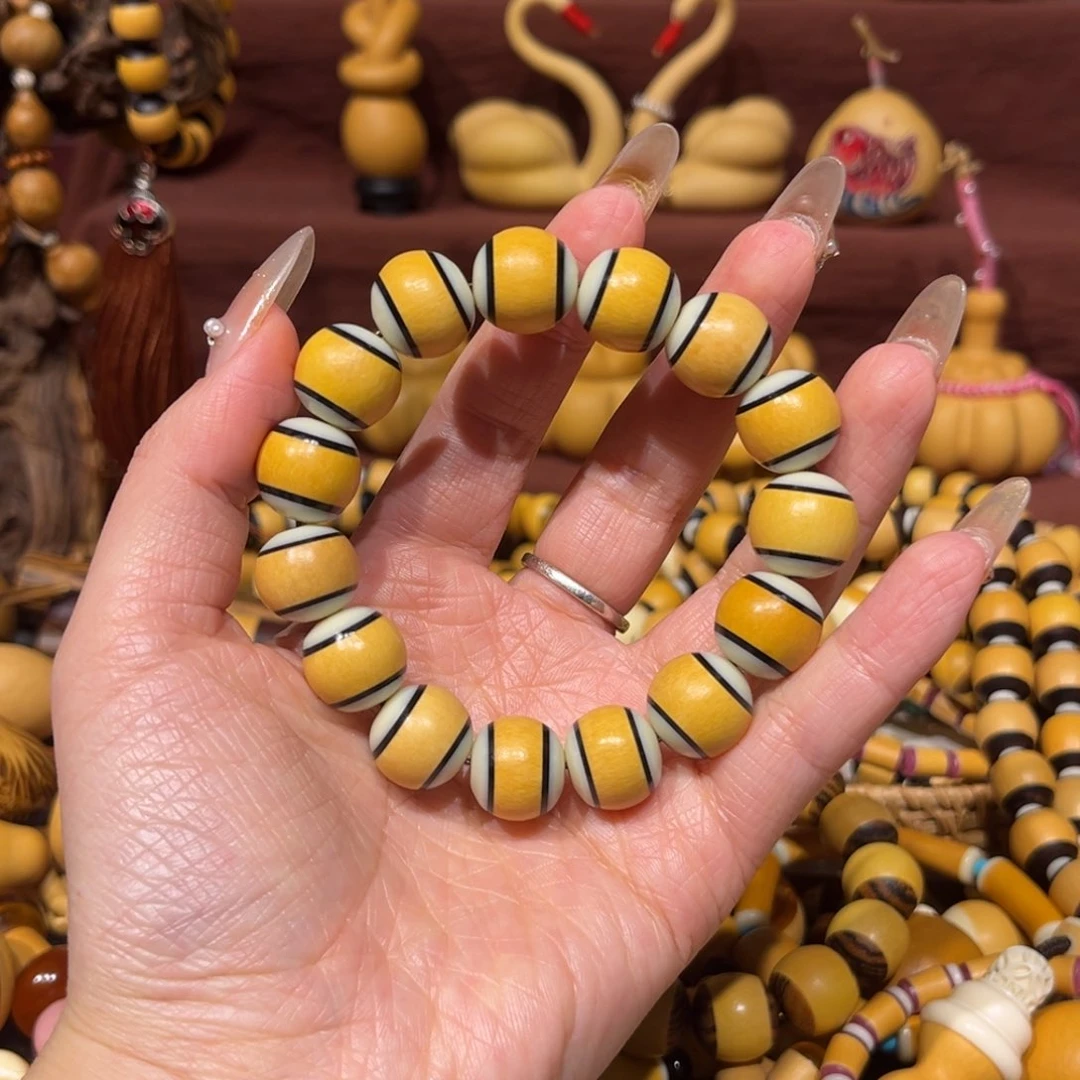 ꧁****꧂双色压片手工手串一条