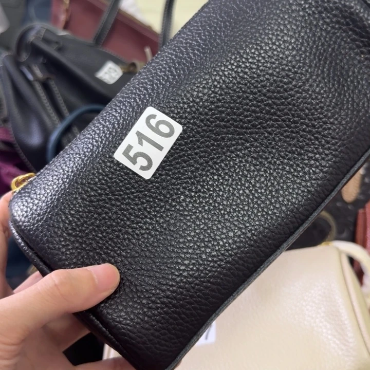 头层牛皮头层牛皮手机斜挎包