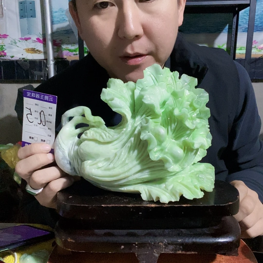平***来蛇纹石玉未镶嵌珠宝奇石