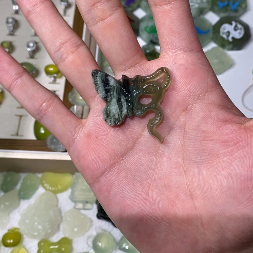 岫玉未镶嵌吊坠(不含链)