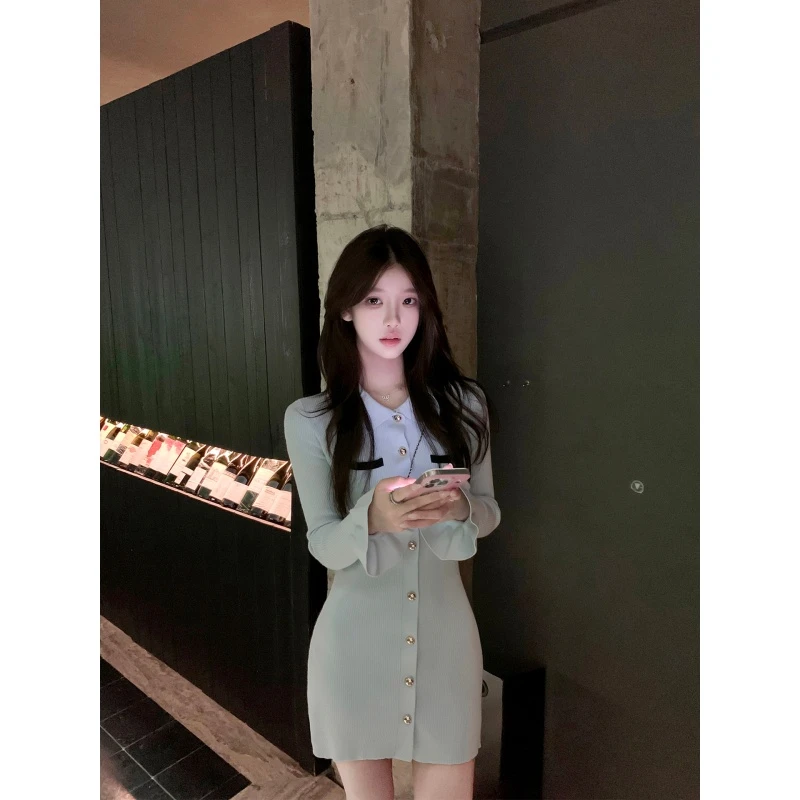 韩系翻领长袖针织连衣裙女秋季高级感纯欲气质修身显瘦百搭包臀裙