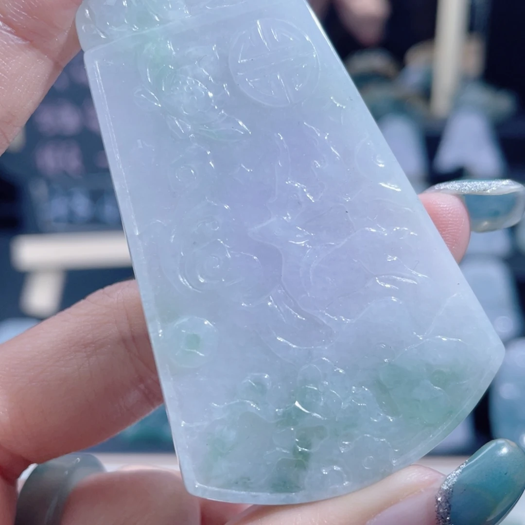 翡翠未镶嵌颈饰仿古牌