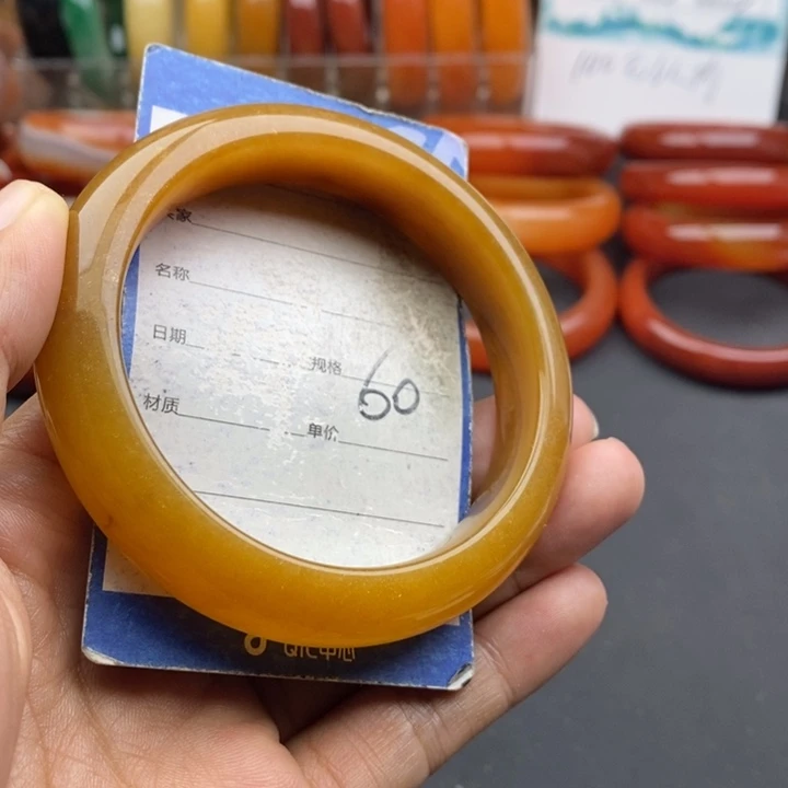 未镶嵌手镯石英质玉