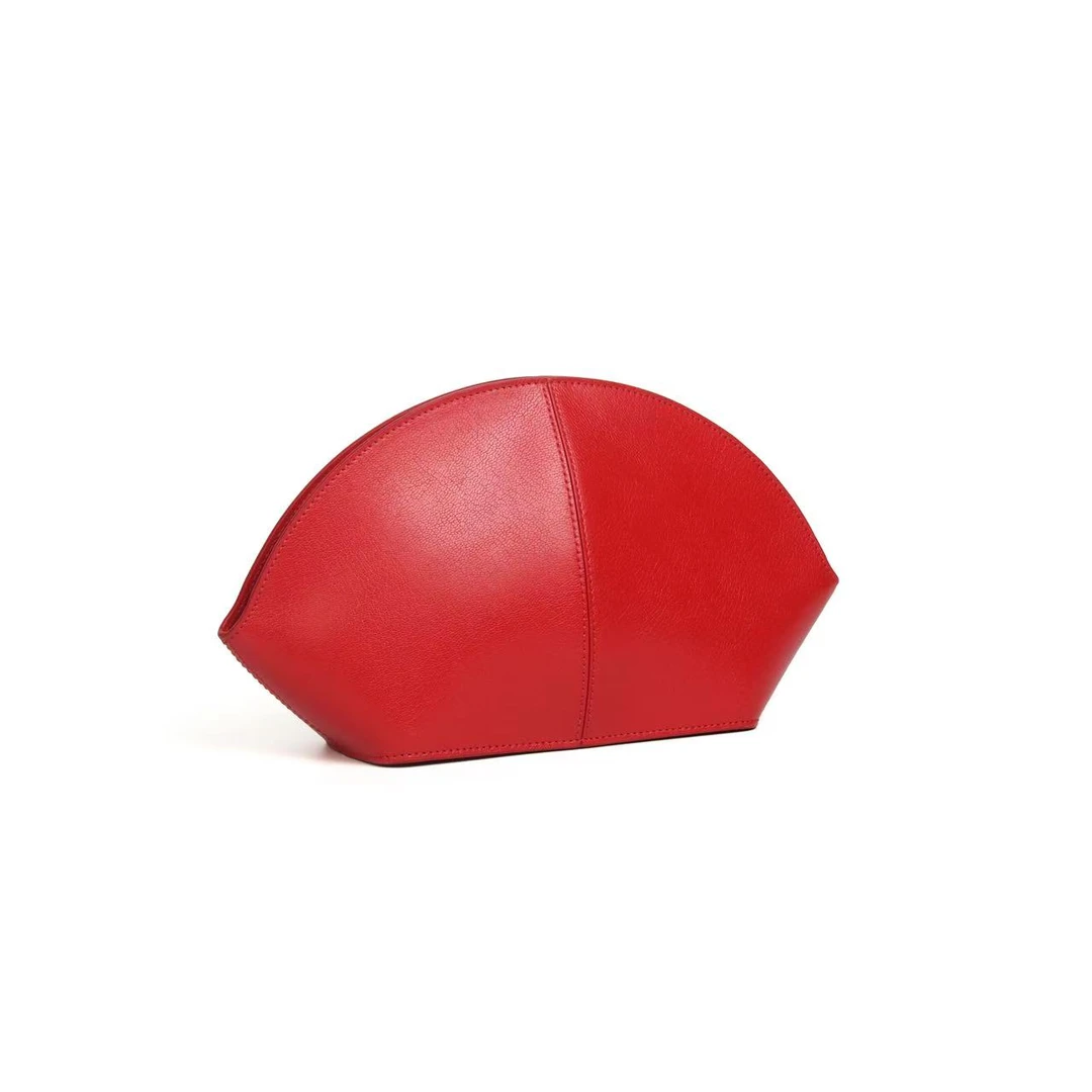 清！ROW风爆款手包斜跨链条包