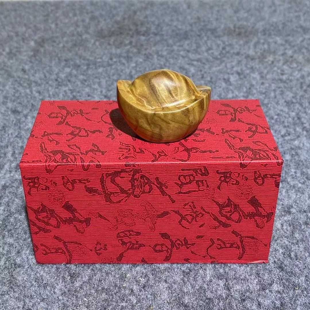 金丝楠小叶桢楠水波纹金元宝手把件