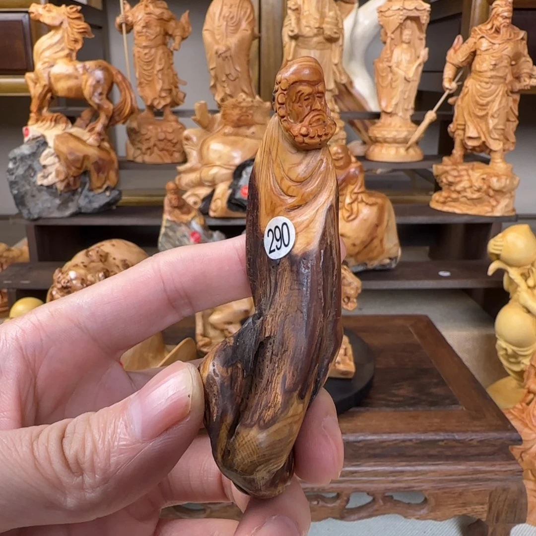 崖柏小木匠艺雕一物一拍
