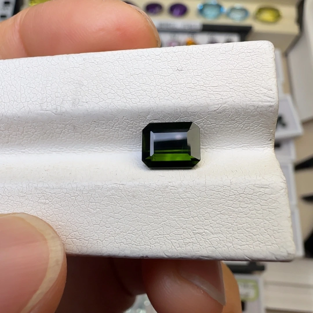 碧玺珠宝半成品未镶嵌天然1.85克拉