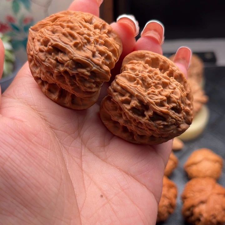 手串文玩核桃40三角白全品