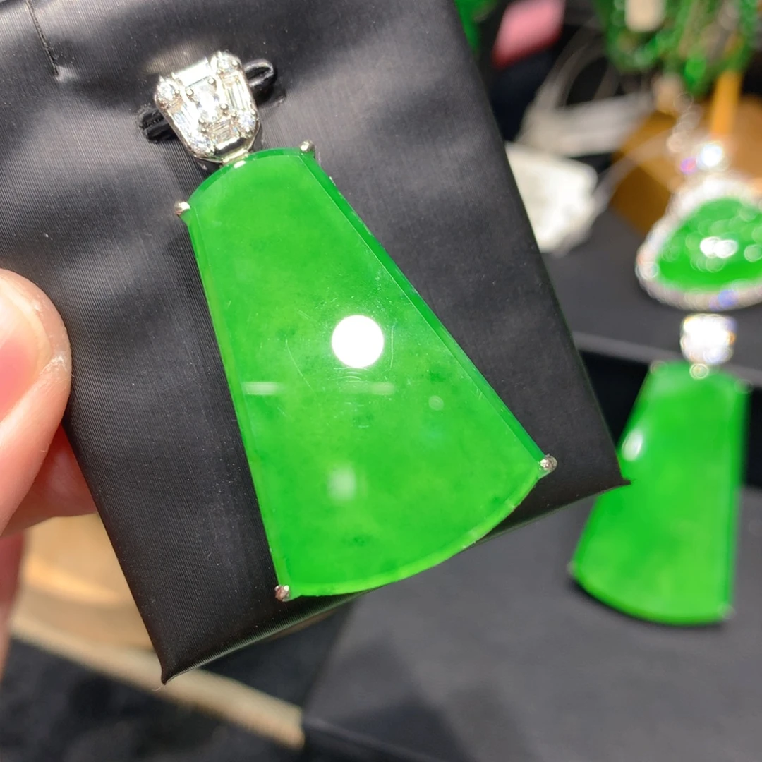 翡翠银S925镶嵌颈饰