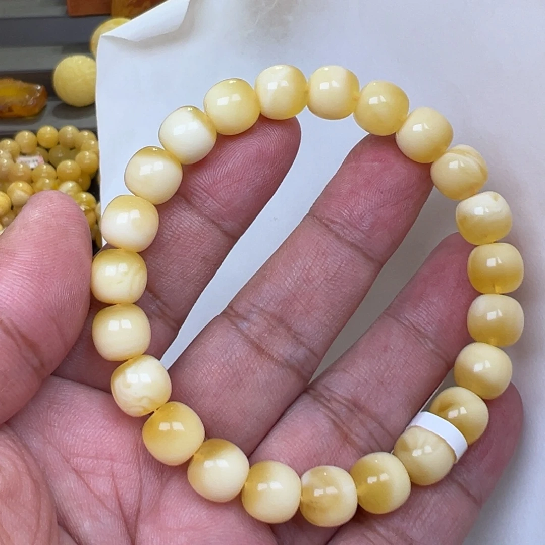 蜜蜡未镶嵌裸石9加12克