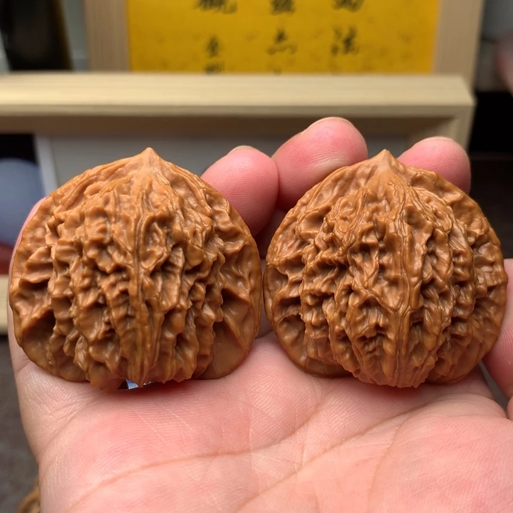 文玩核桃把件老款