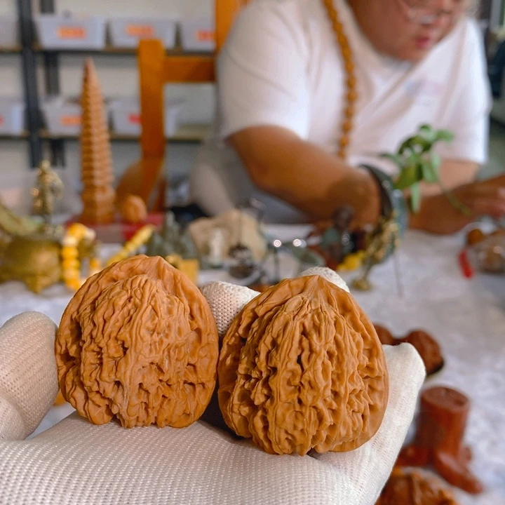 文玩核桃把件南疆