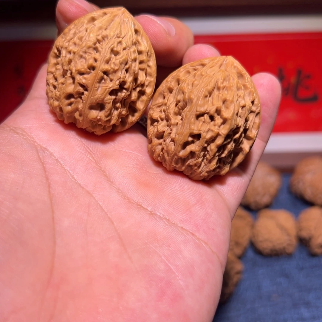 吊坠文玩核桃37精修练手南疆石，看好扣，福利大漏不退不换