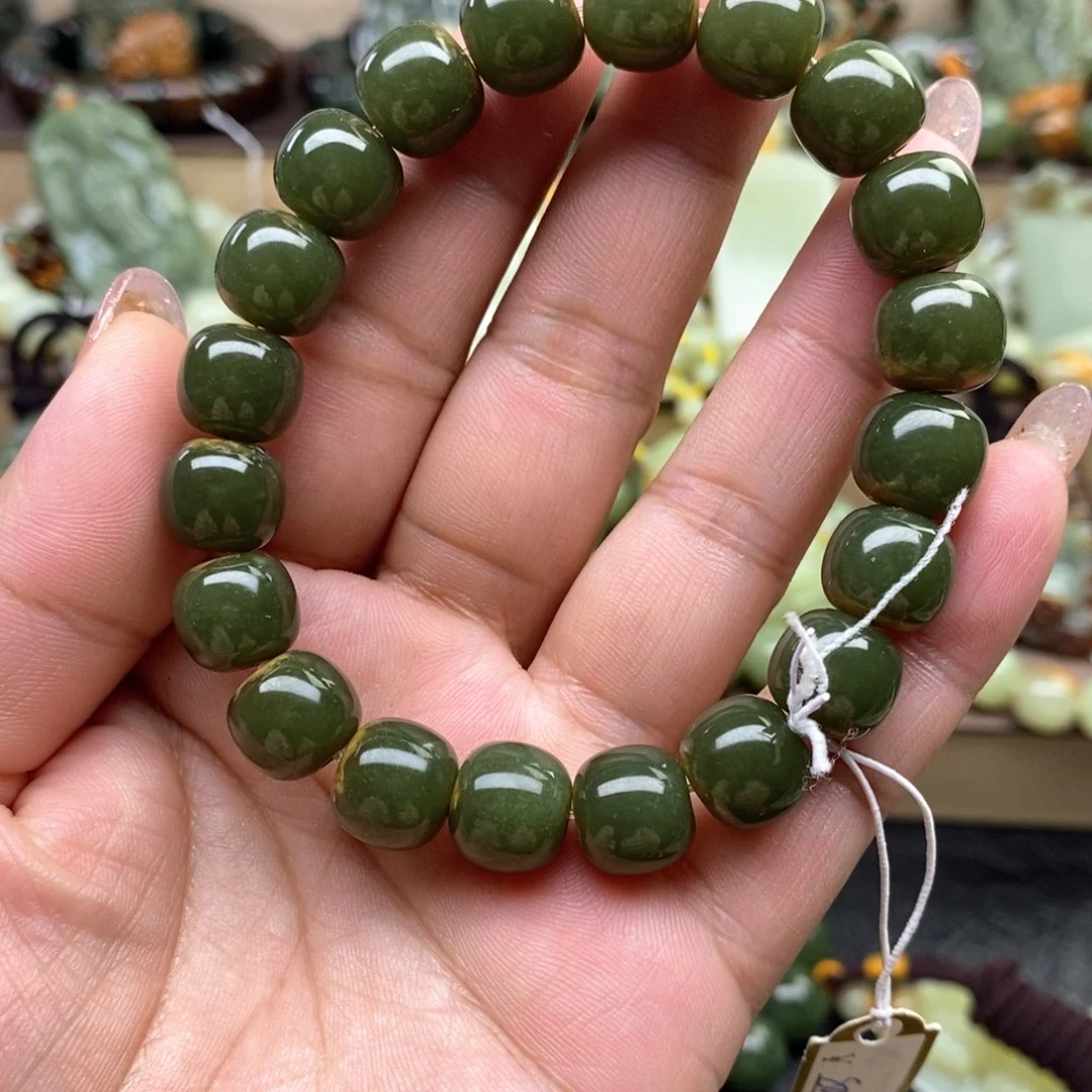 透闪石质玉未镶嵌手串