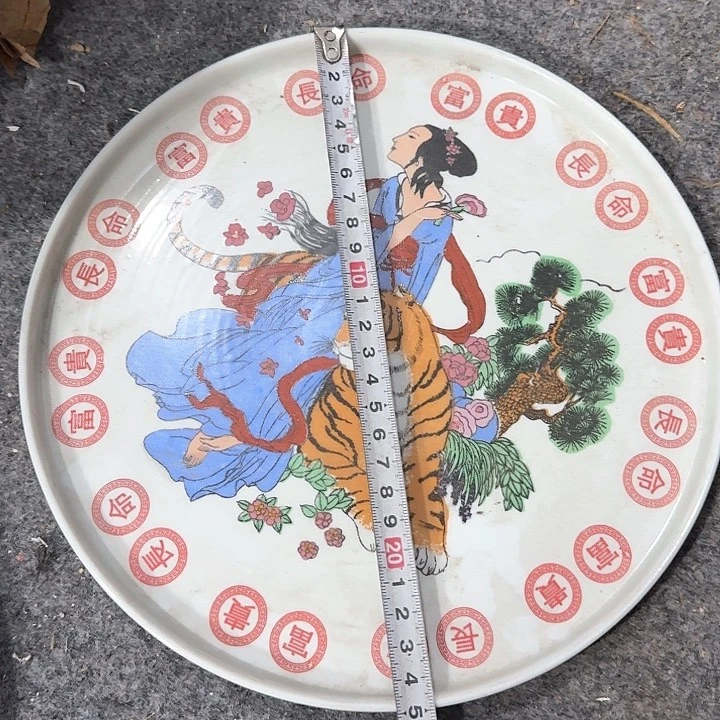 摆件景德镇陶瓷研究所研究人员