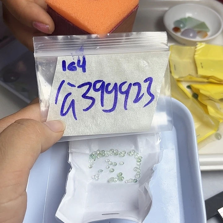 未镶嵌定制翡翠不退