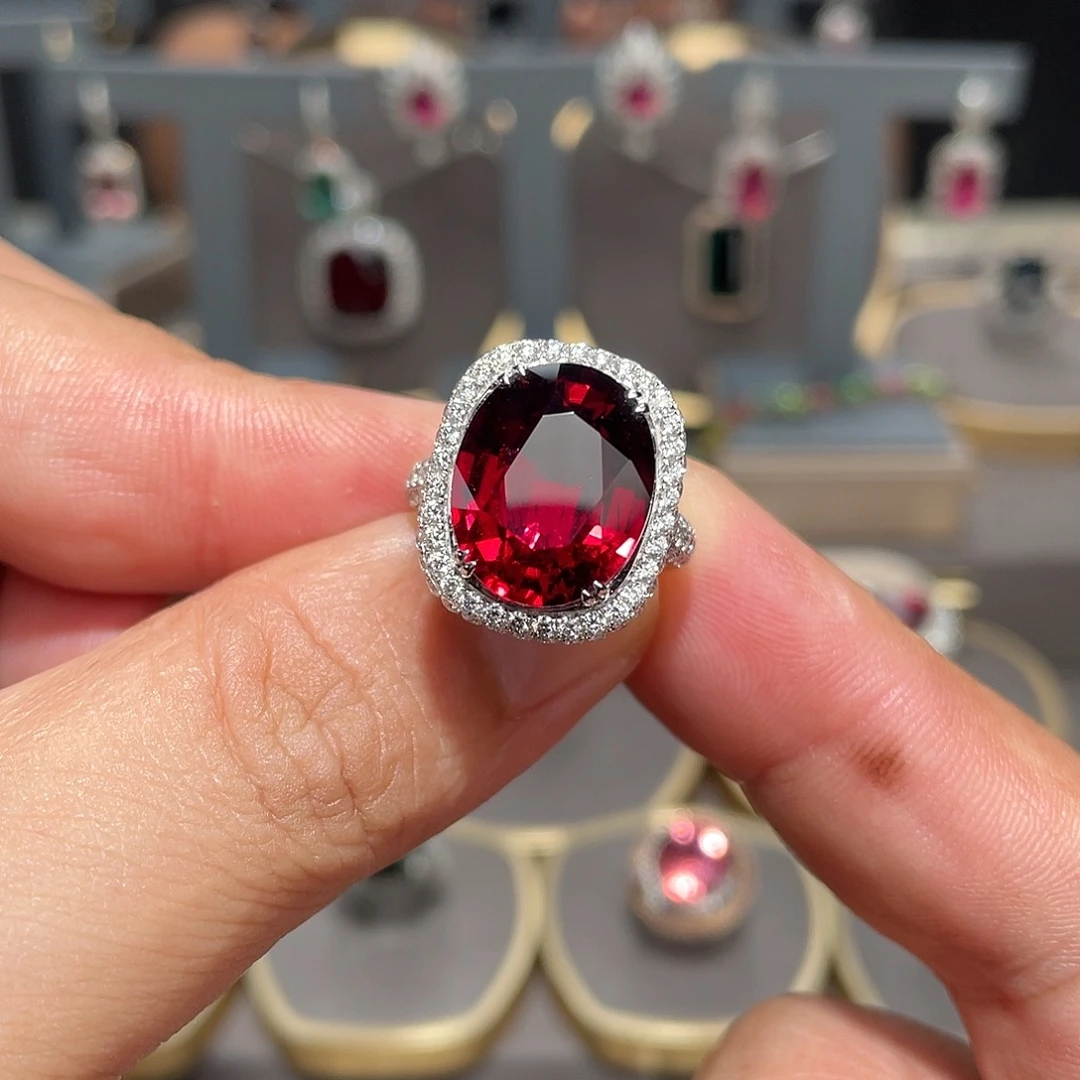 18K金镶嵌戒指碧玺9.05ct