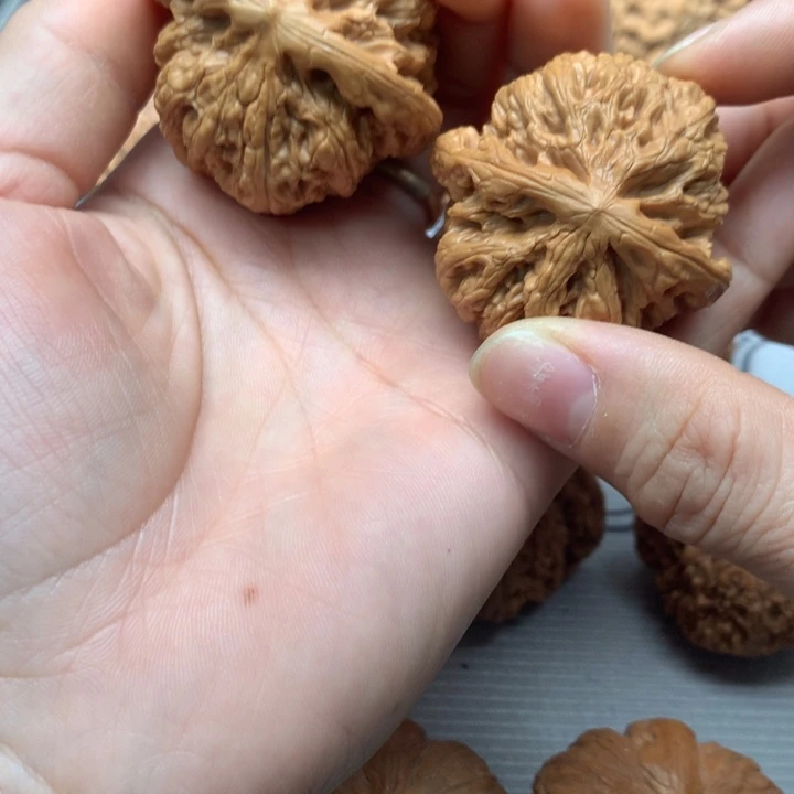 文玩核桃把件球形粗筋44