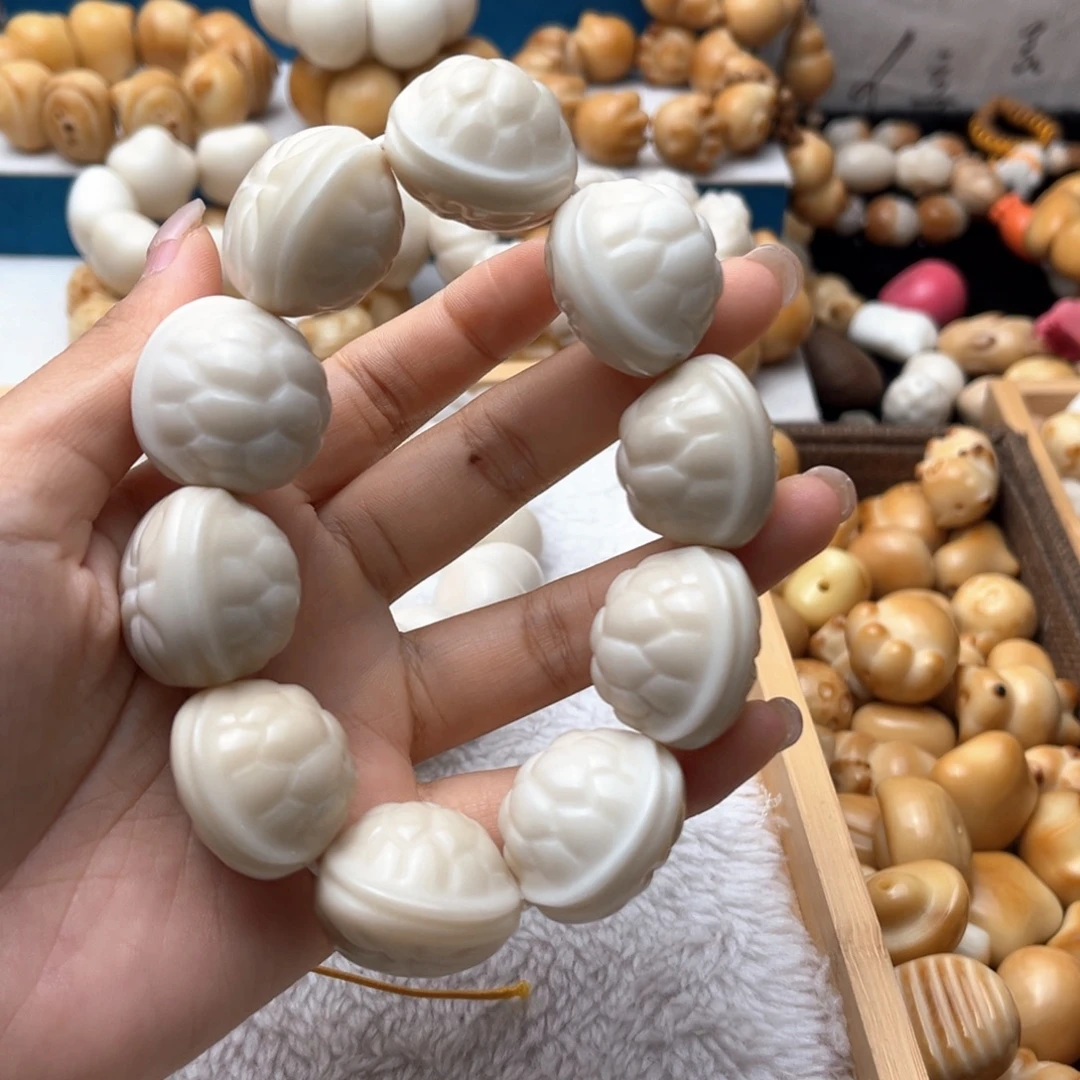 菩提根/象牙果把件卡2627富甲一方