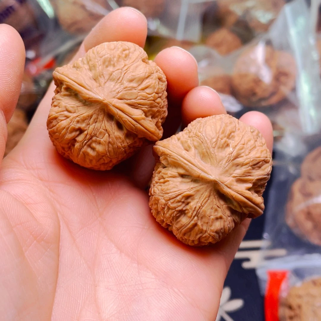吊坠文玩核桃红方印