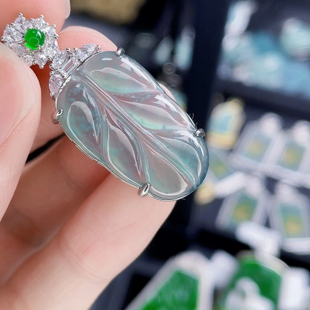 翡翠吊坠(不含链)未镶嵌