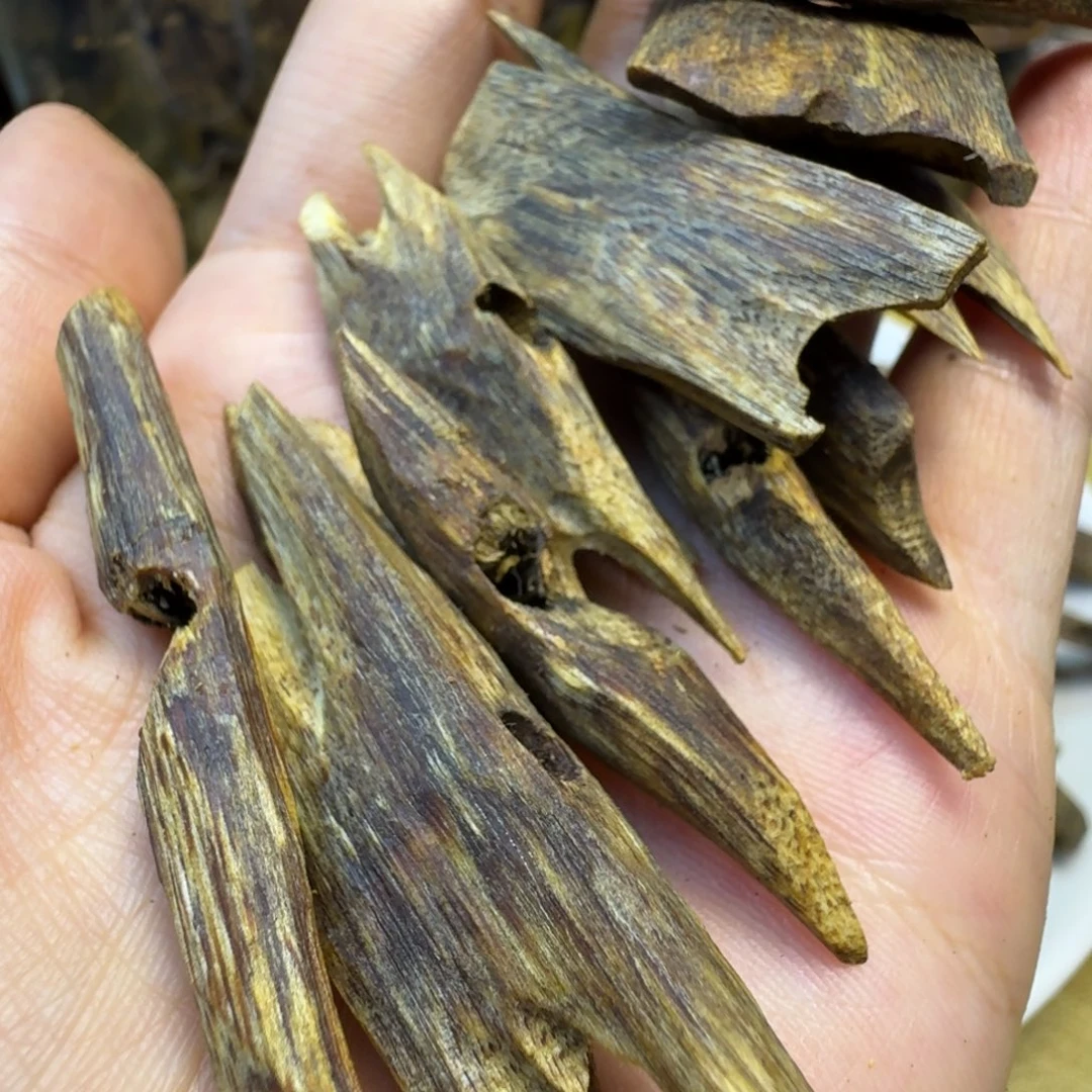 沉香沉香碎屑白棋乌身圆叶高油块料50g
