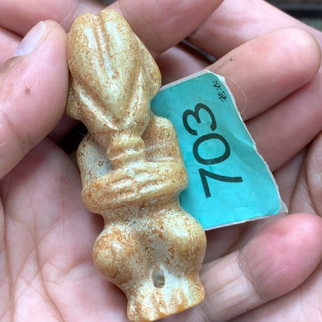 未镶嵌和田玉挂件