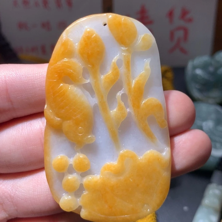 翡翠未镶嵌颈饰保真天然a货翡翠