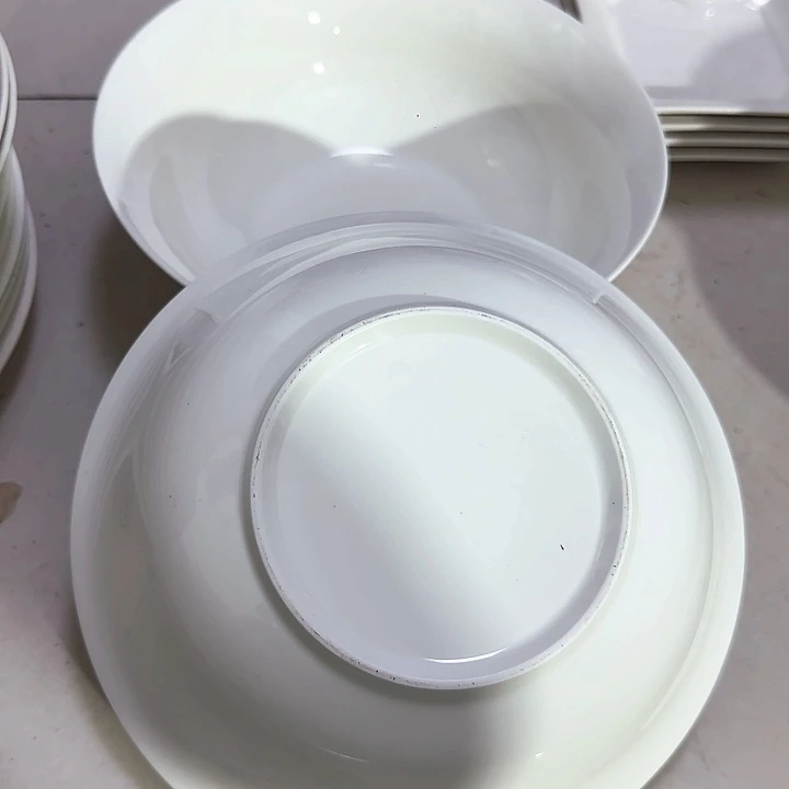 瓷片陶瓷盘子碗啥都有