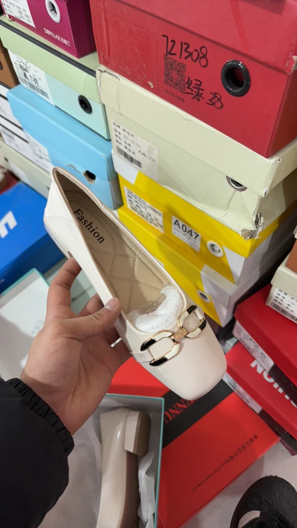 2106 超轻牛皮百搭单鞋