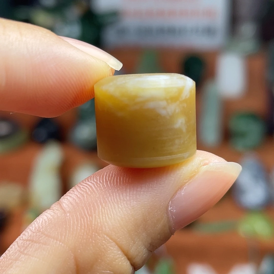 和田玉未镶嵌颈饰切莫黄金糖牛轧糖单珠