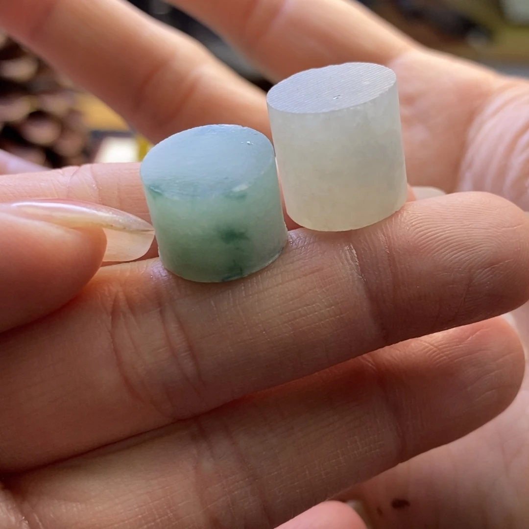 定制翡翠戒心未镶嵌?****友