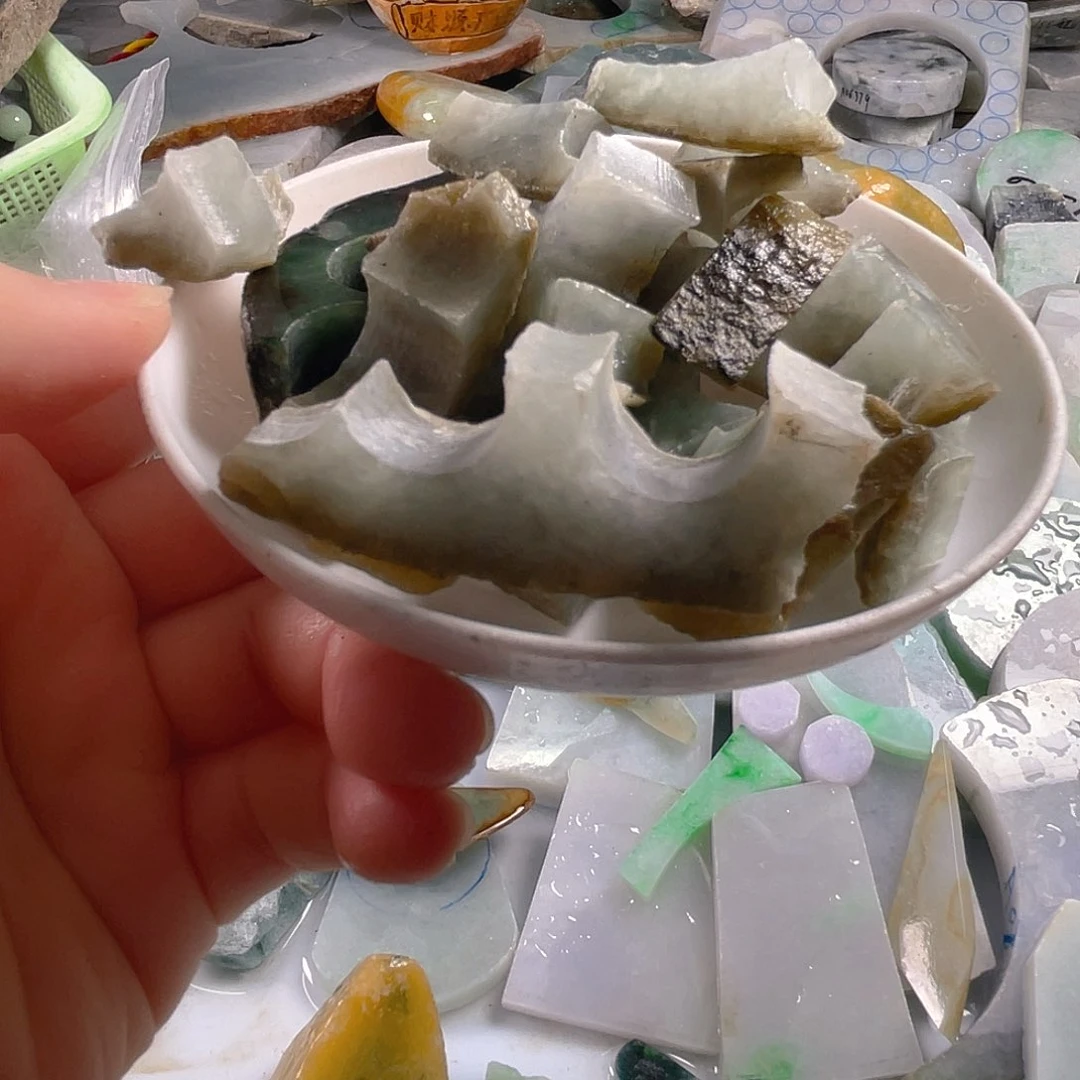 颈饰未镶嵌翡翠8