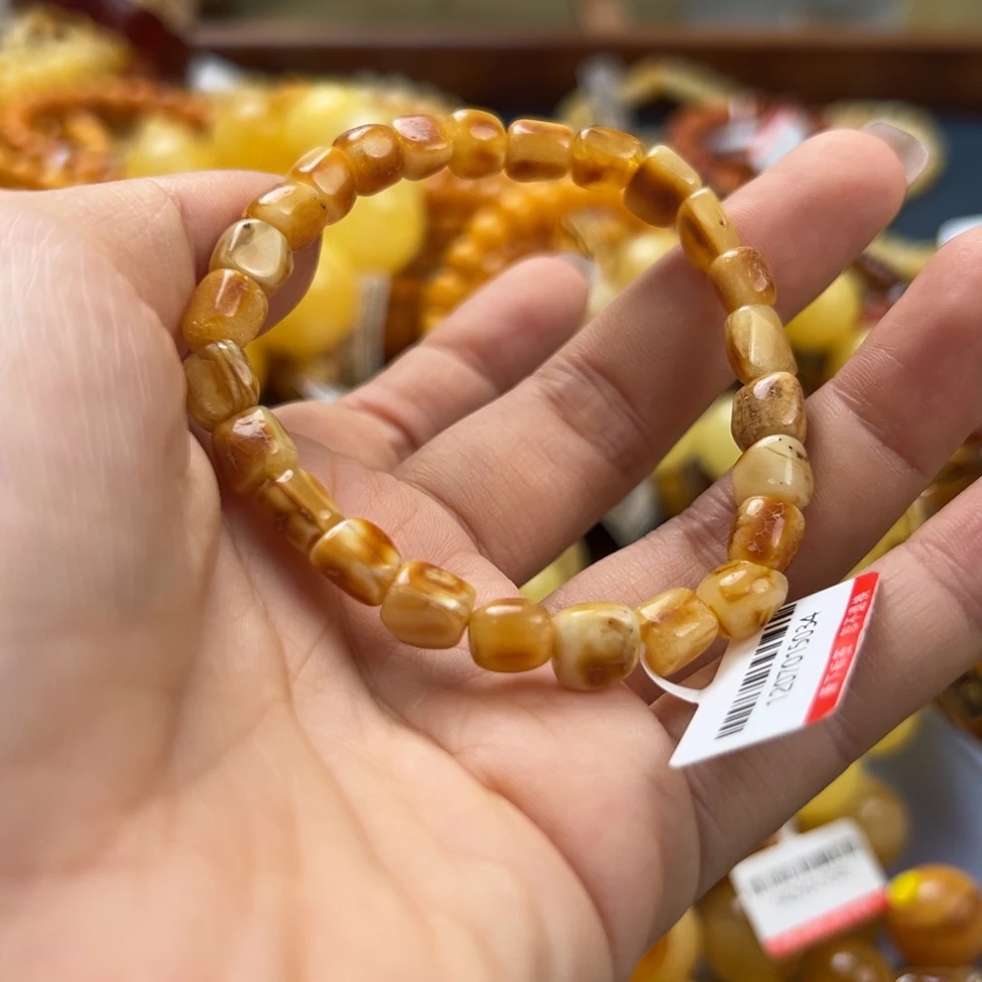 未镶嵌琥珀珠宝奇石