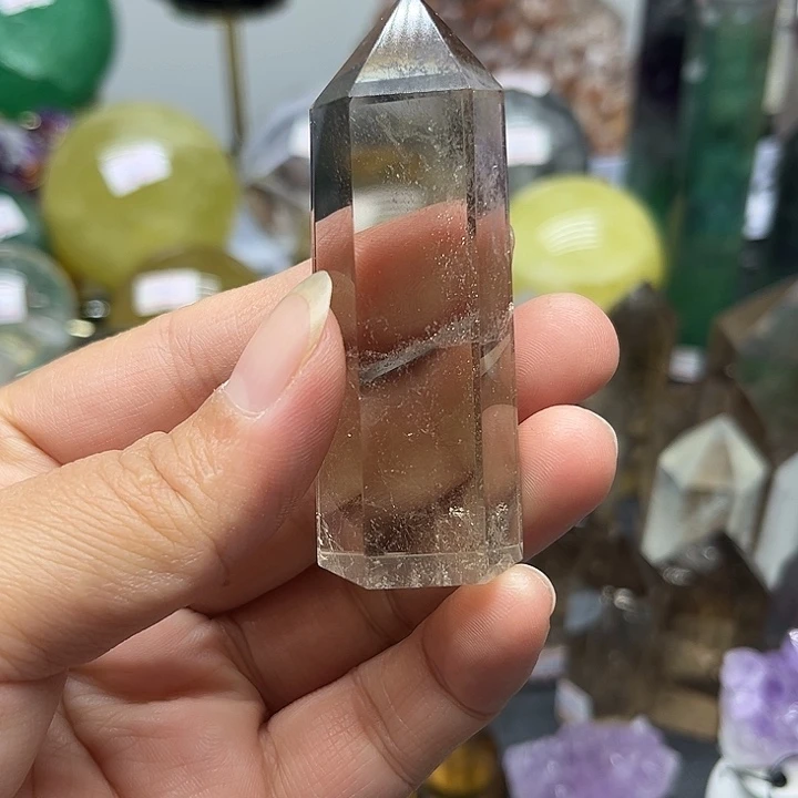 梦***有未镶嵌珠宝半成品水晶54克茶水晶柱