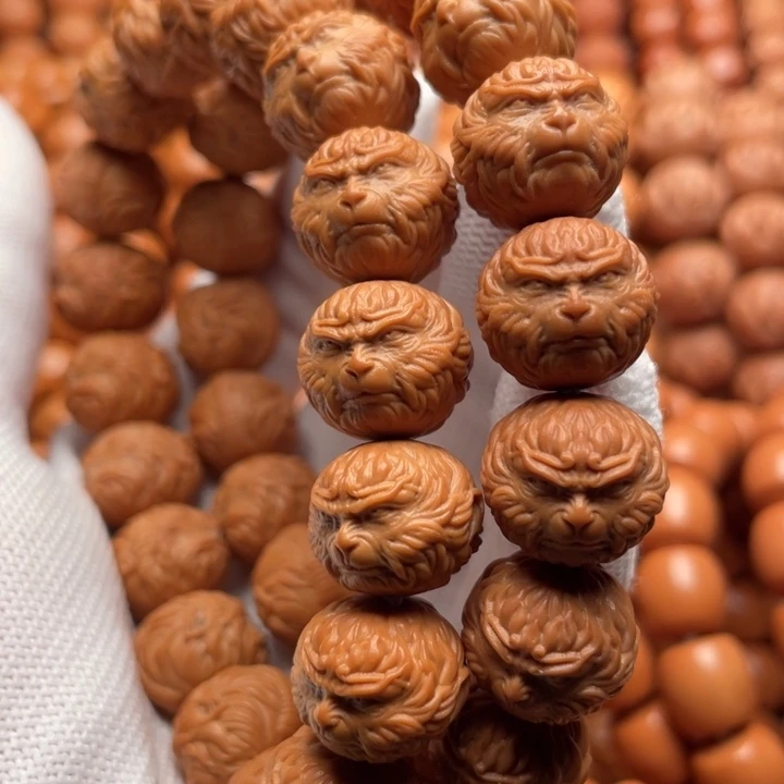 猴头核桃吊坠硬*斗战胜佛