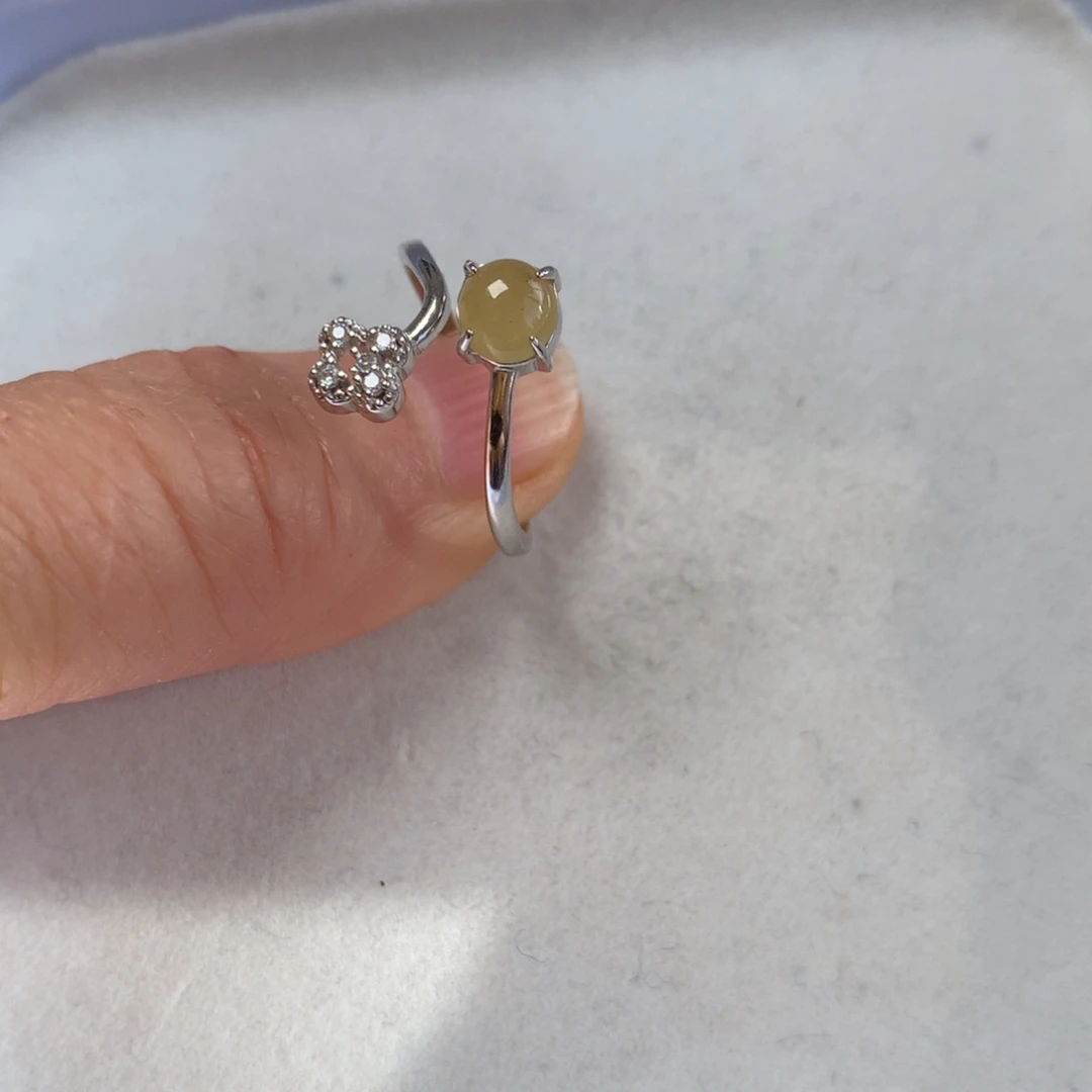 翡翠银S925镶嵌颈饰戒