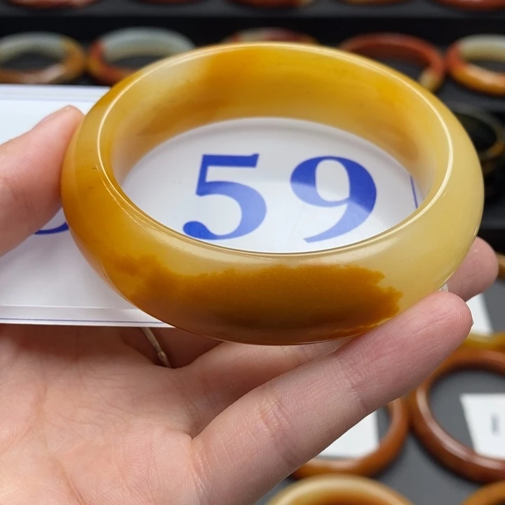 石英质玉（黄龙玉）手镯未镶嵌