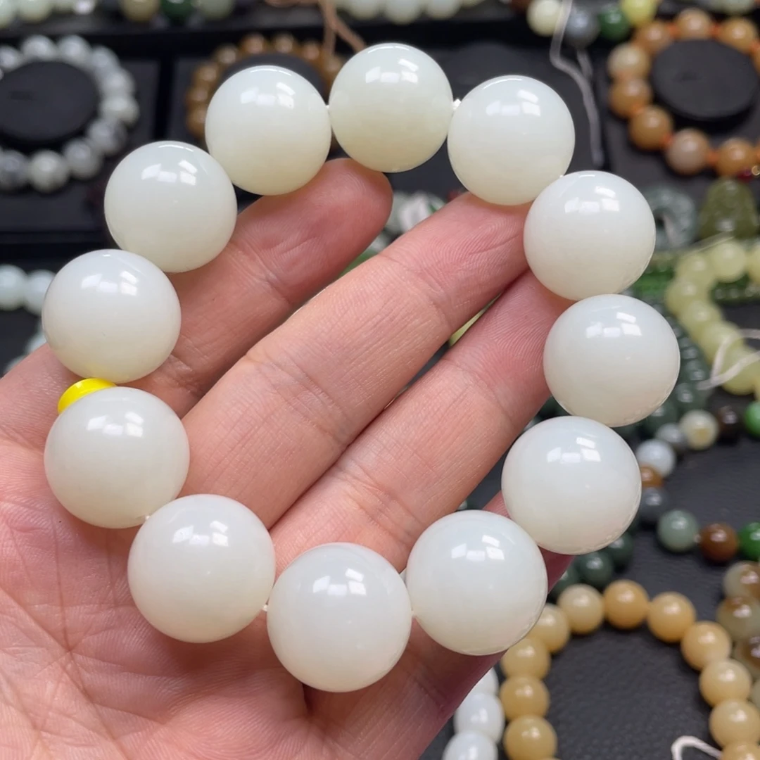 太***熊和田玉未镶嵌手链20