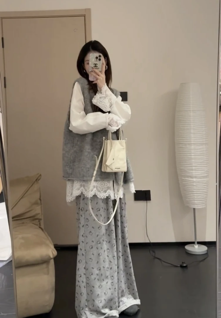 2025年韩系氛围感穿搭一整套灰色针织马甲衬衫休闲阔腿卫裤三件套