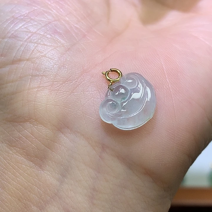 颈饰18K金镶嵌翡翠