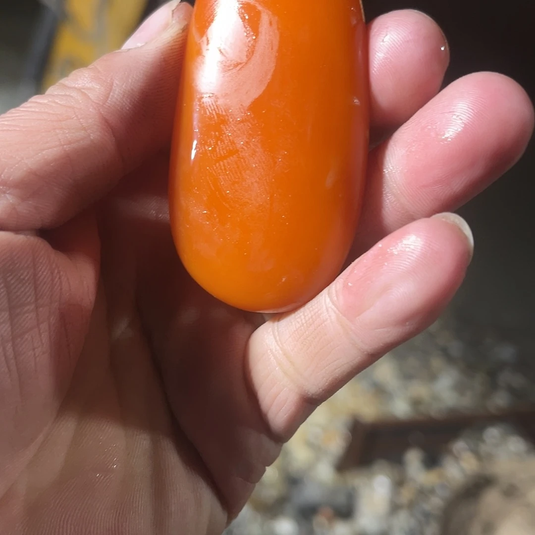 和田玉（糖玉）未镶嵌珠宝奇石