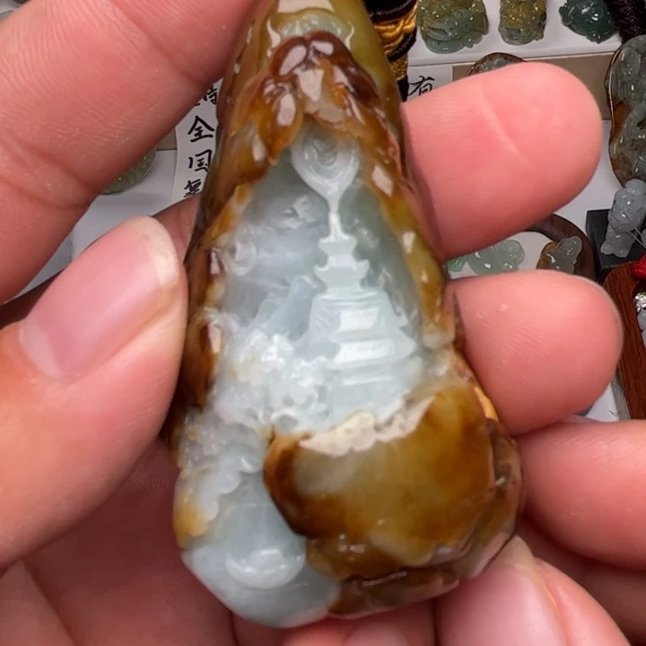 颈饰未镶嵌翡翠山水手把件