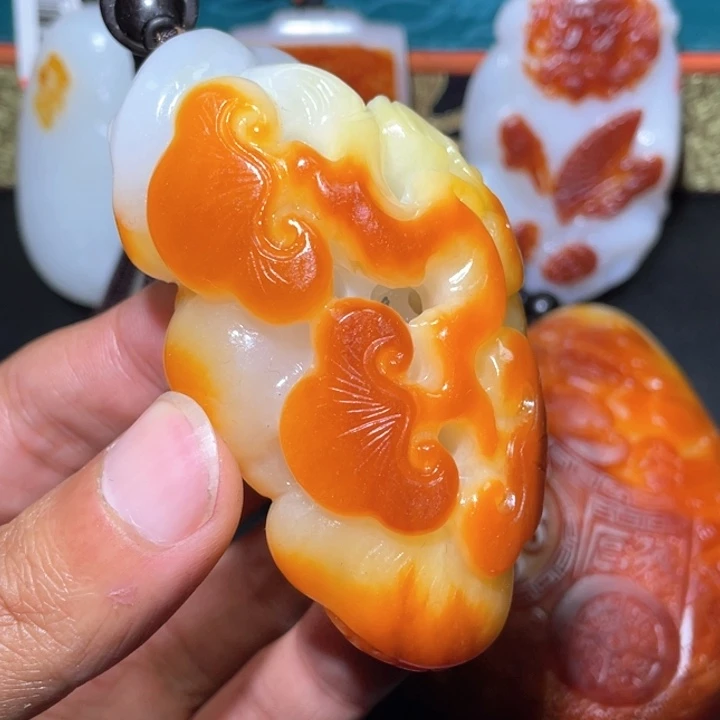和田玉未镶嵌颈饰J